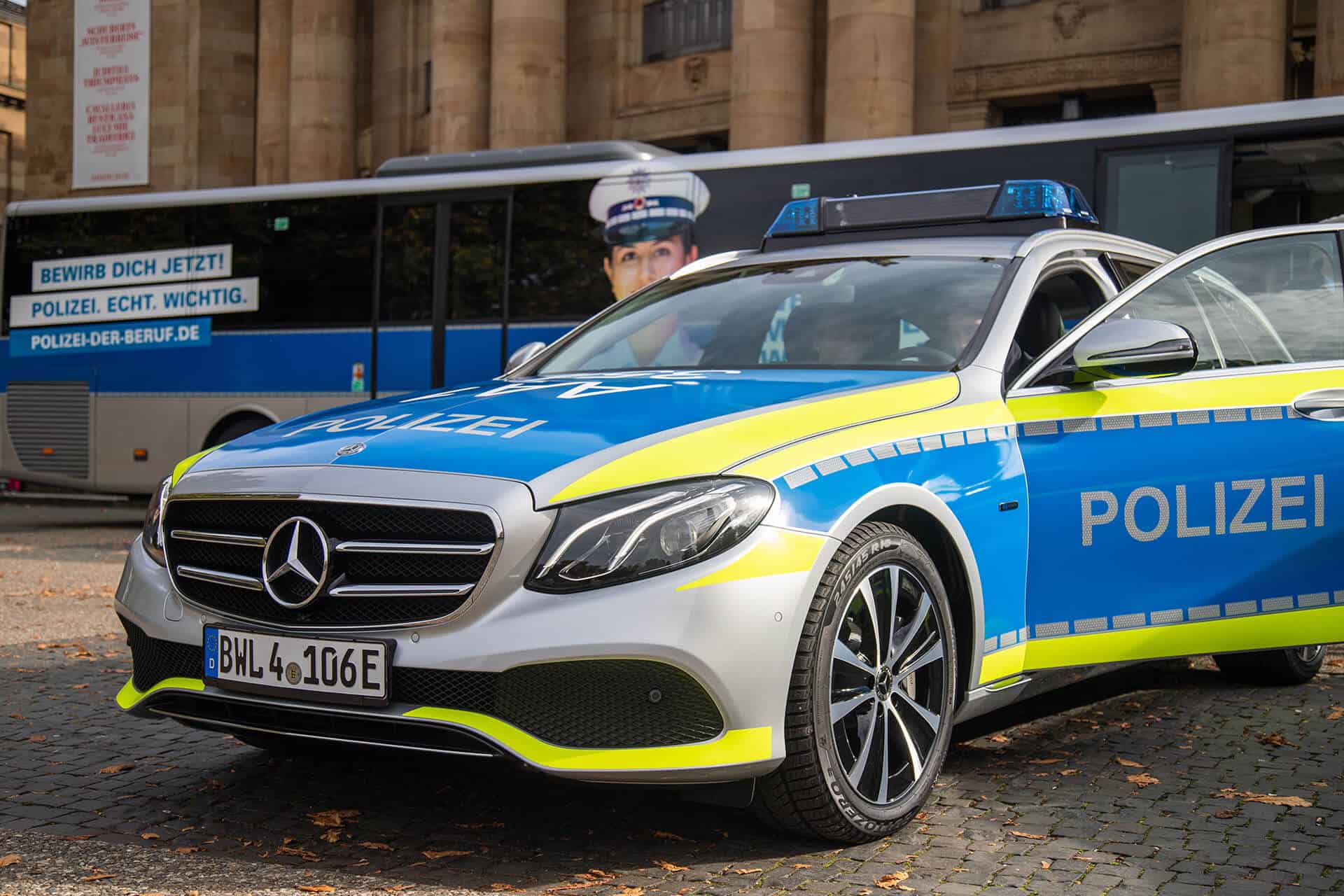 E-Hybrid Streifenwagen der Polizei BW